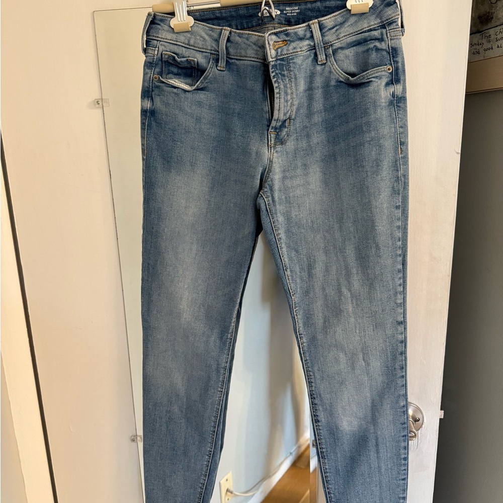 Old Navy Rockstar Super Skinny Mid-Rise